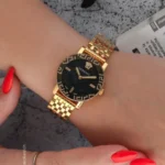 ساعت مچی زنانه ورساچه Versace صفحه سبز - Image 3