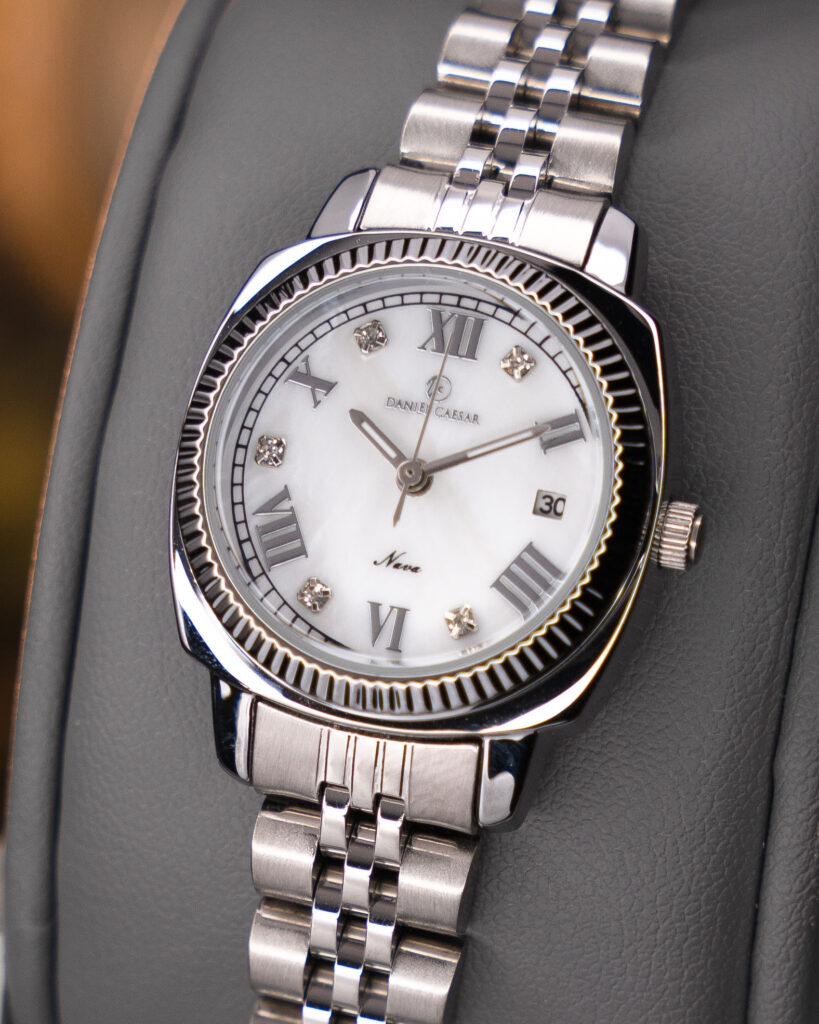 ساعت تک موتوره زنانه دنیل سزار 5-1315-1